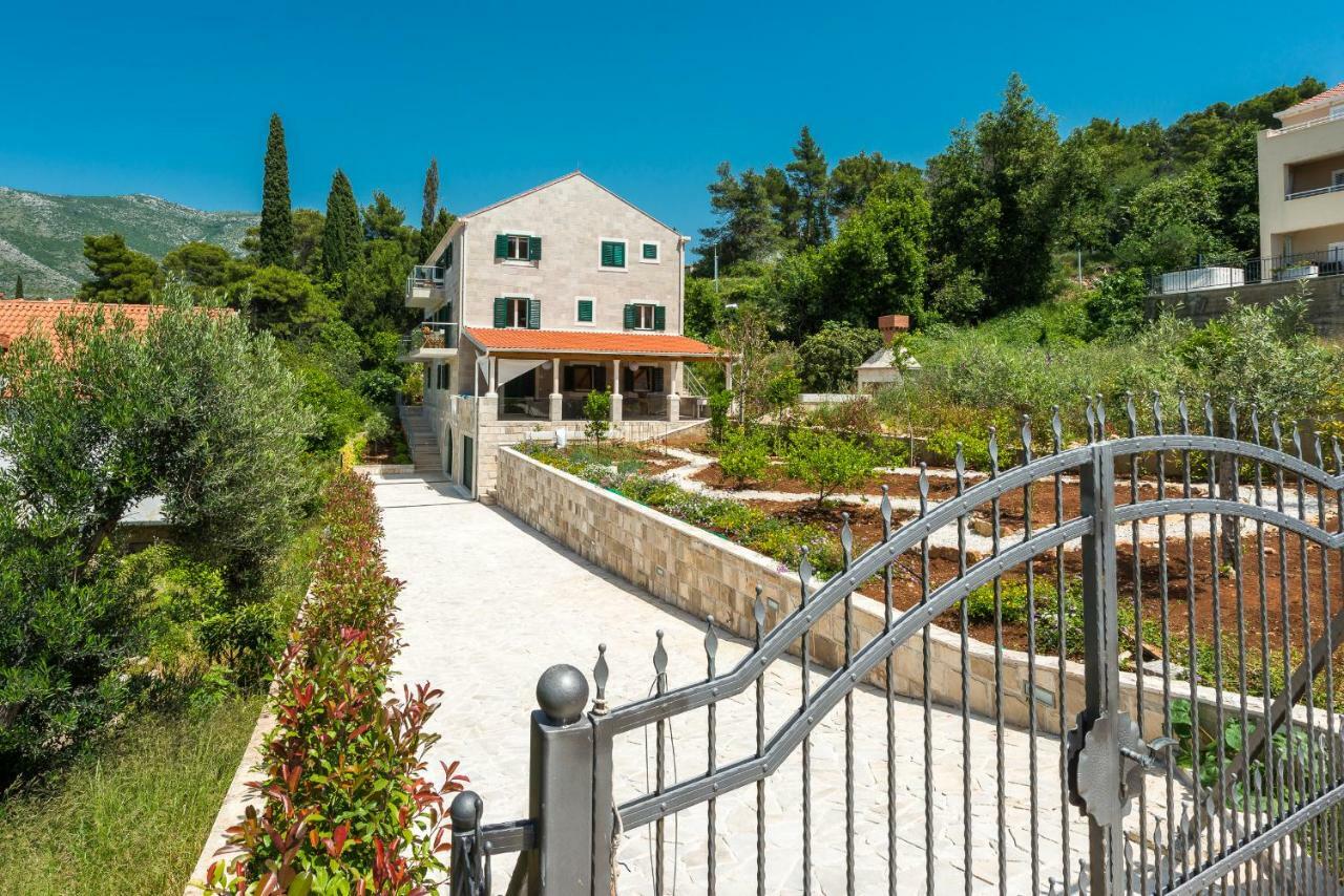 Villa Nespola 챠브타트 외부 사진